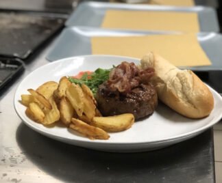 Hamburger nel piatto